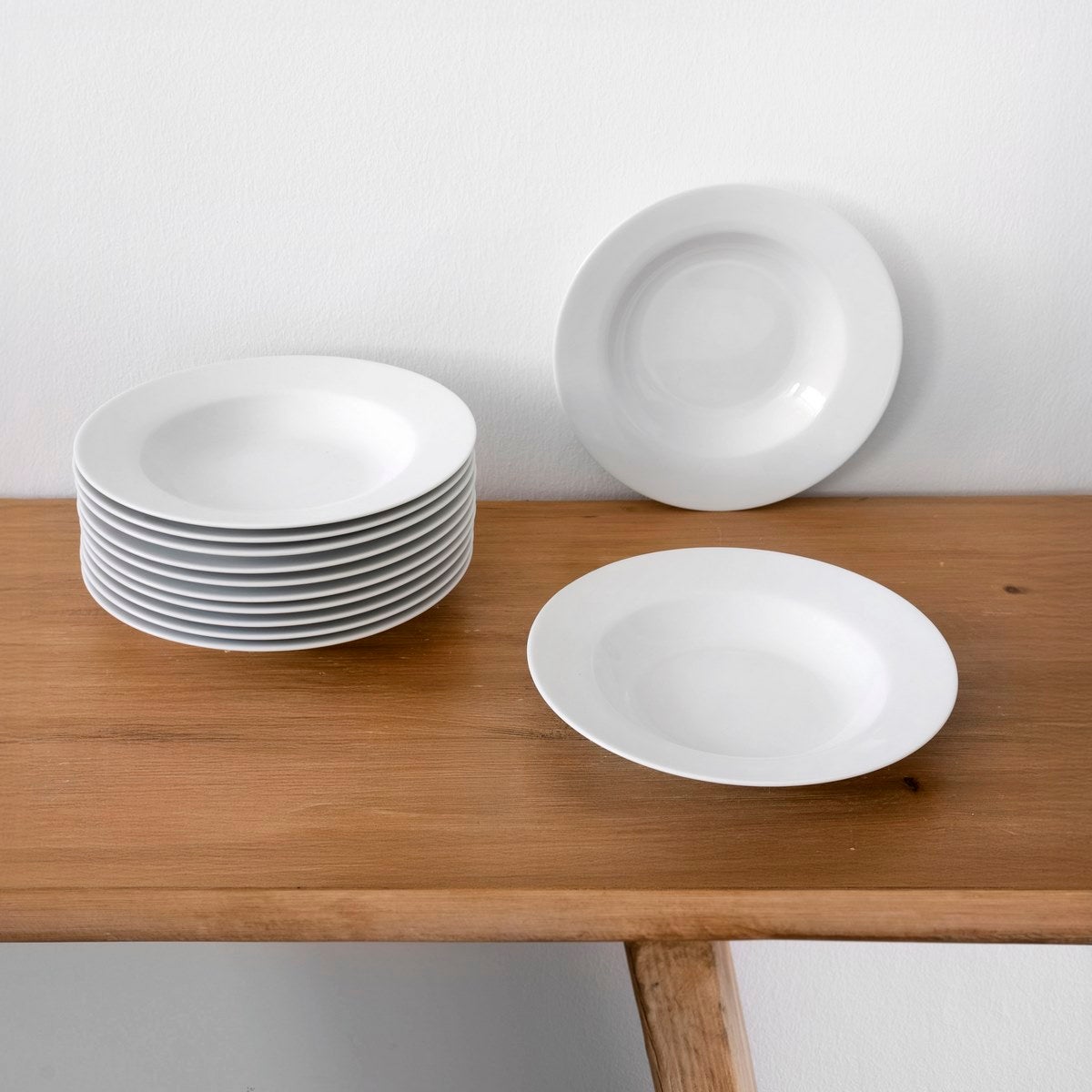 Set de 12 platos hondos blancos de porcelana de Ø 21 cm
