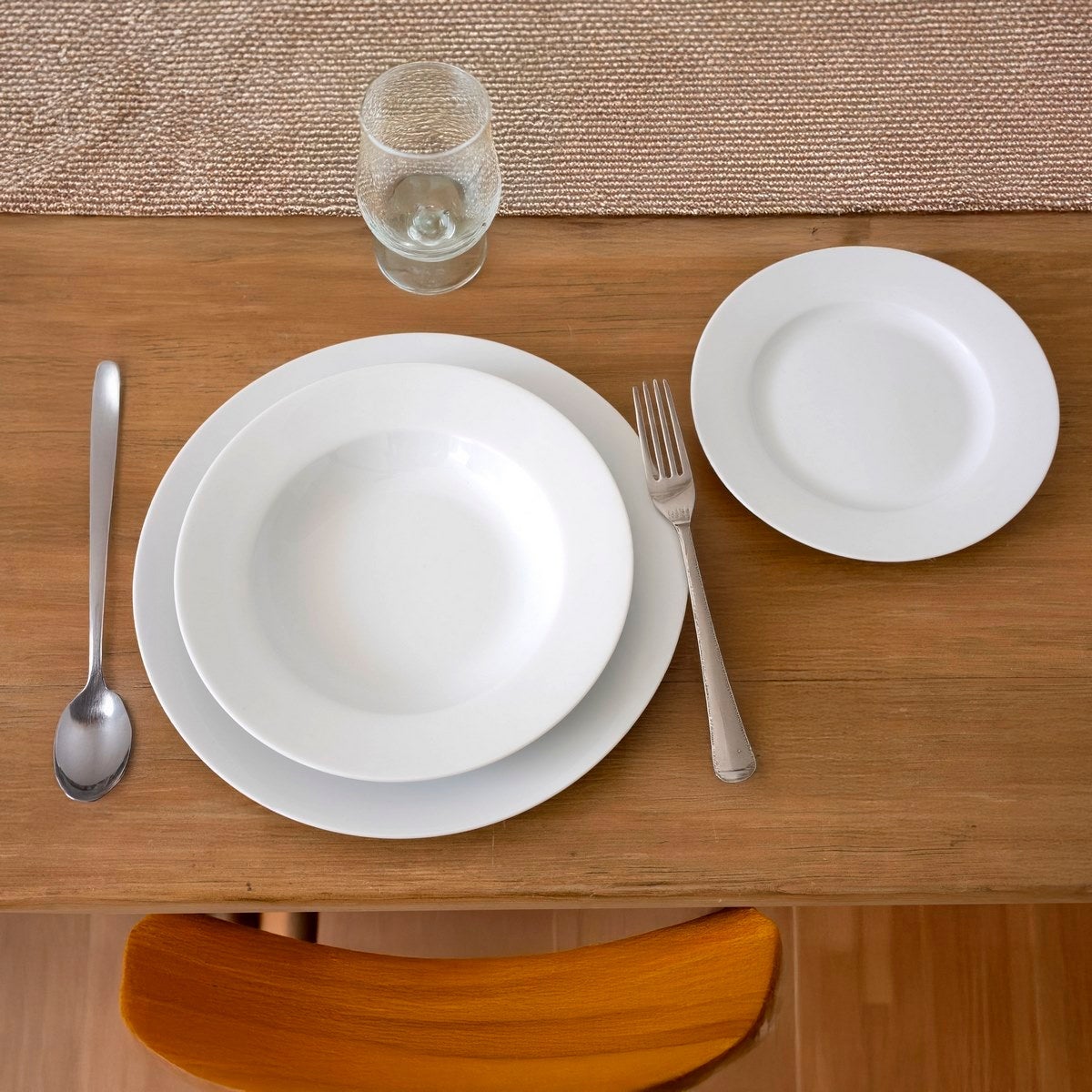 Set de 12 platos hondos blancos de porcelana de Ø 21 cm