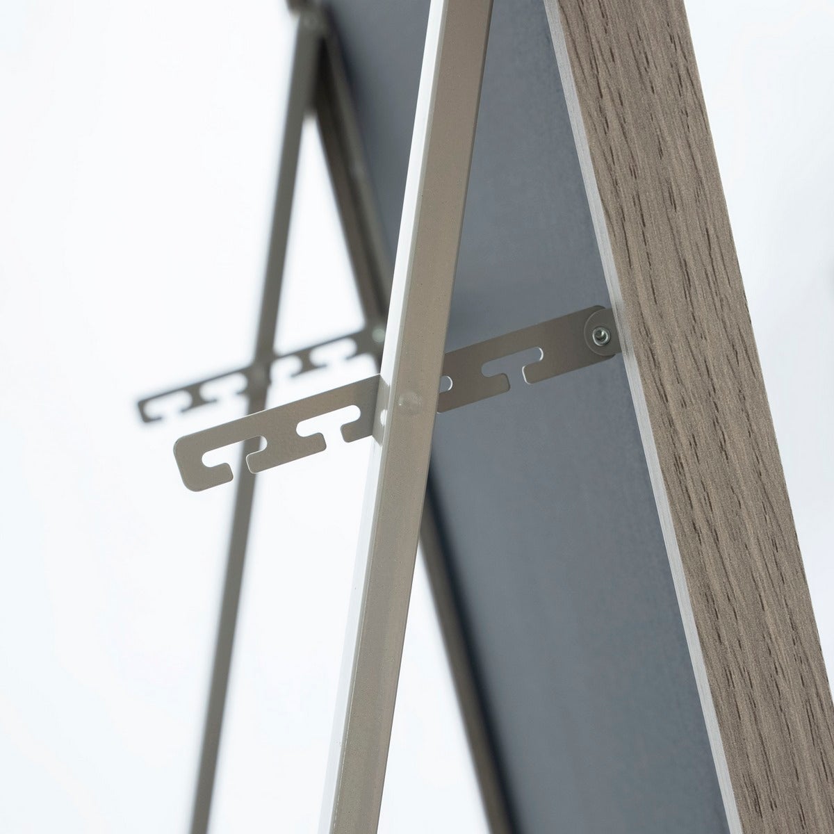 Espejo de pie de madera gris de 157cm