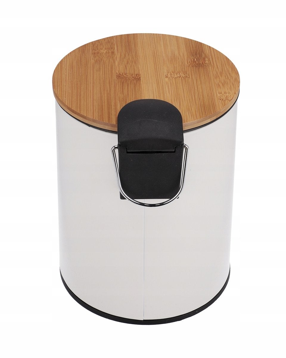 Papelera de pedal blanca de bambú y metal de 3 litros