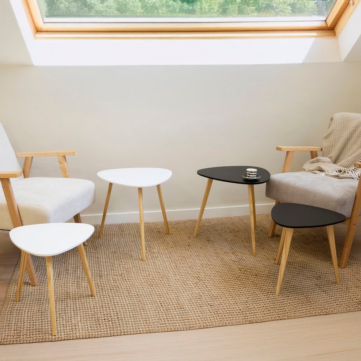 Set de 2 mesas auxiliares nido blancas