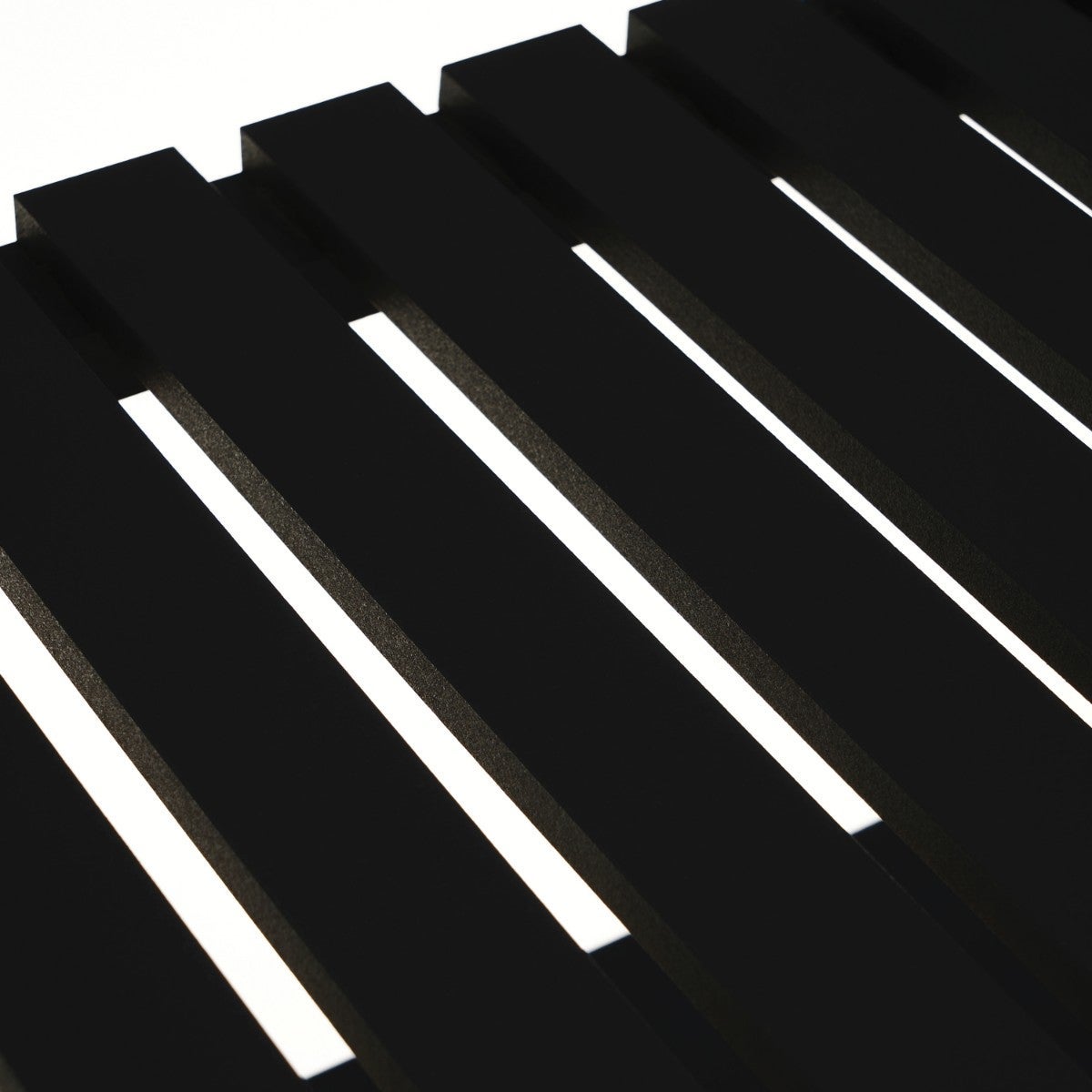 Estantería zapatero de bambú natural con 2 estantes laminados negros de 70x26x36 cm