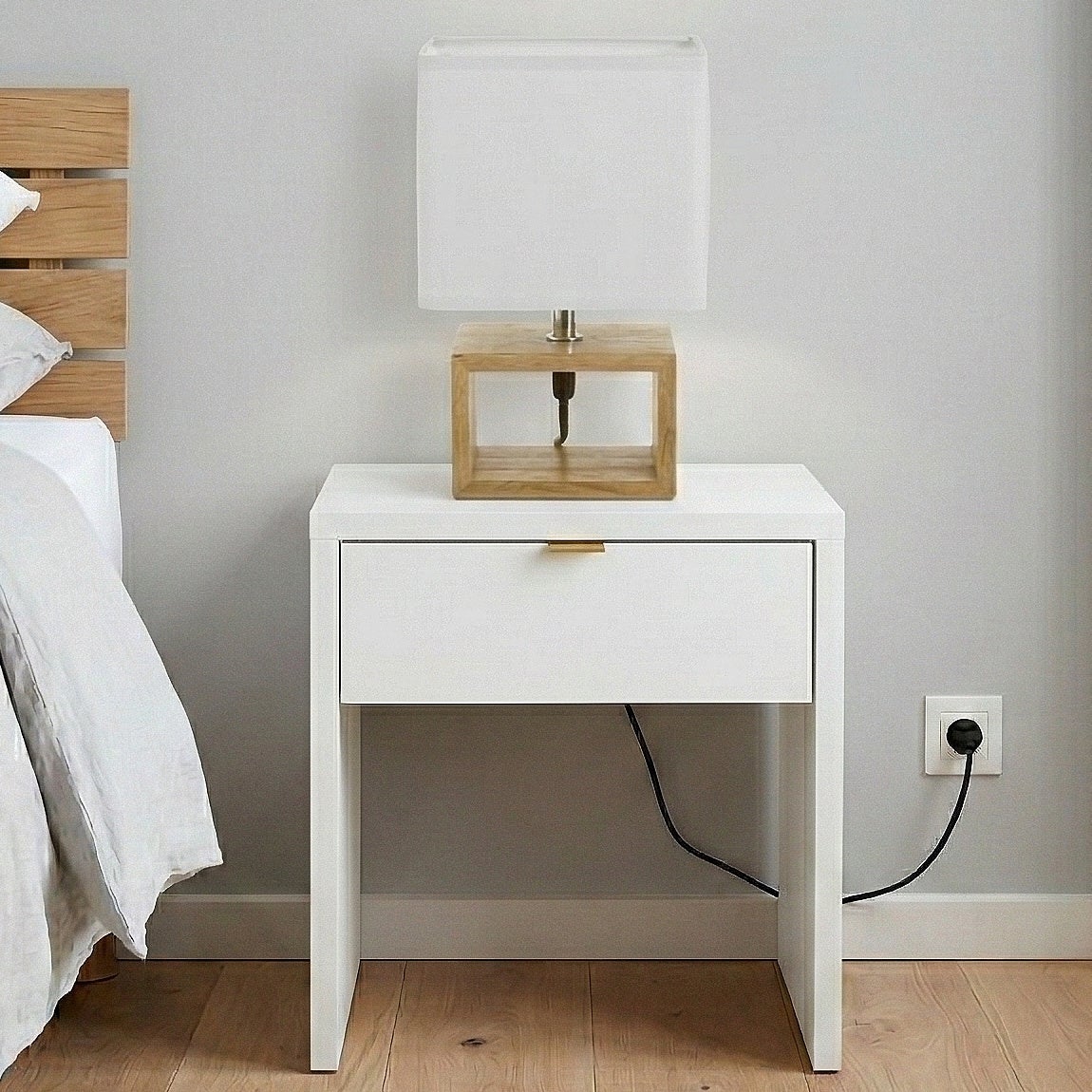 Lámpara de mesita de noche de madera marrón de 24x10x15 cm