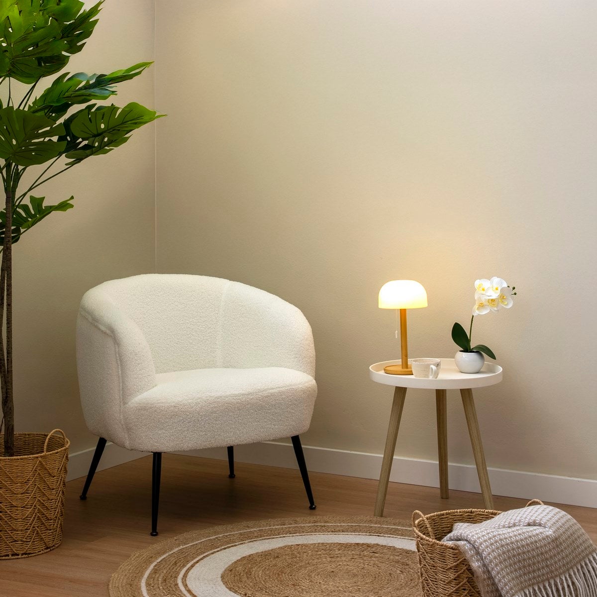 Mesita auxiliar blanca