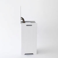 Cesto para la ropa sucia de madera blanco