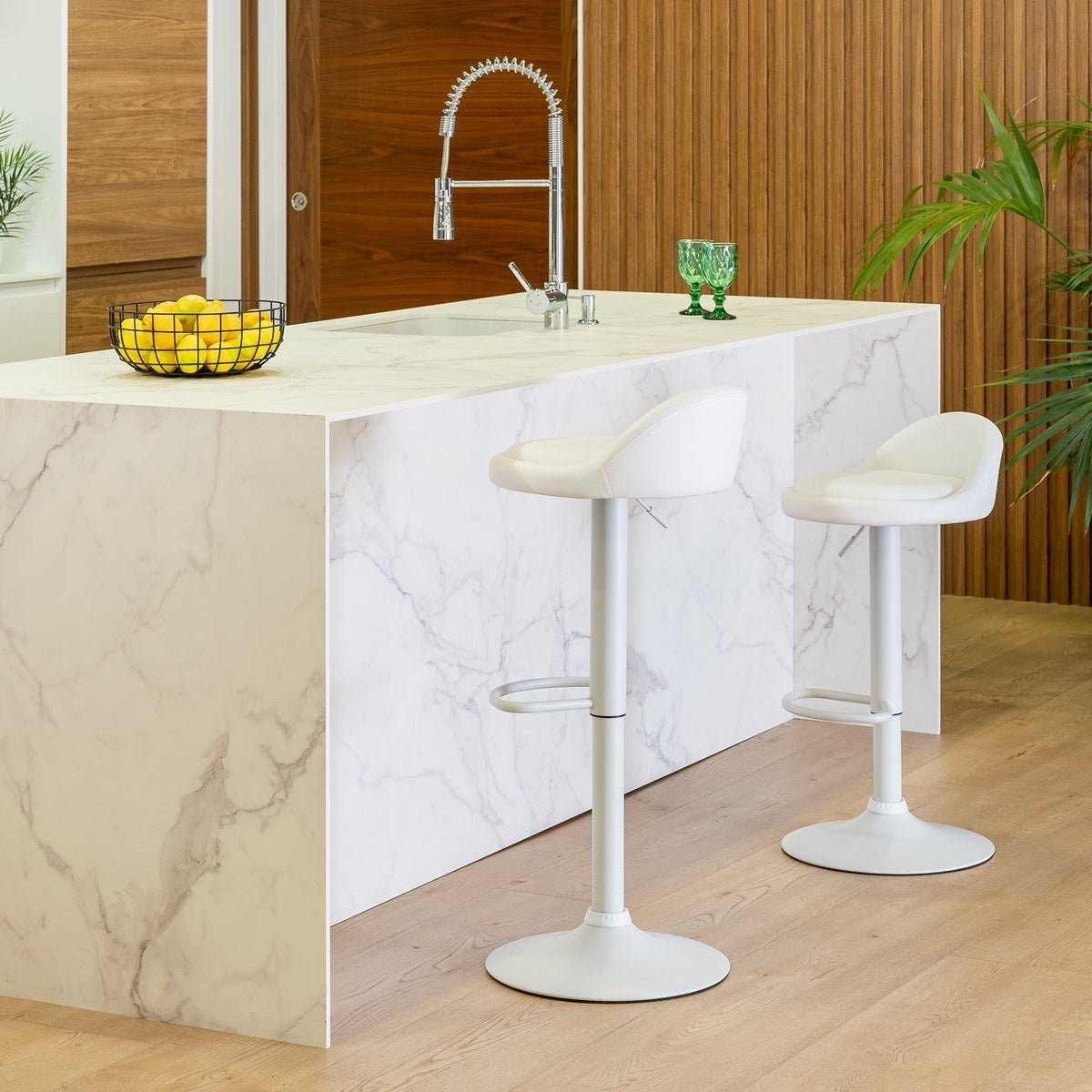 Set de 2 taburetes giratorios acolchados blancos