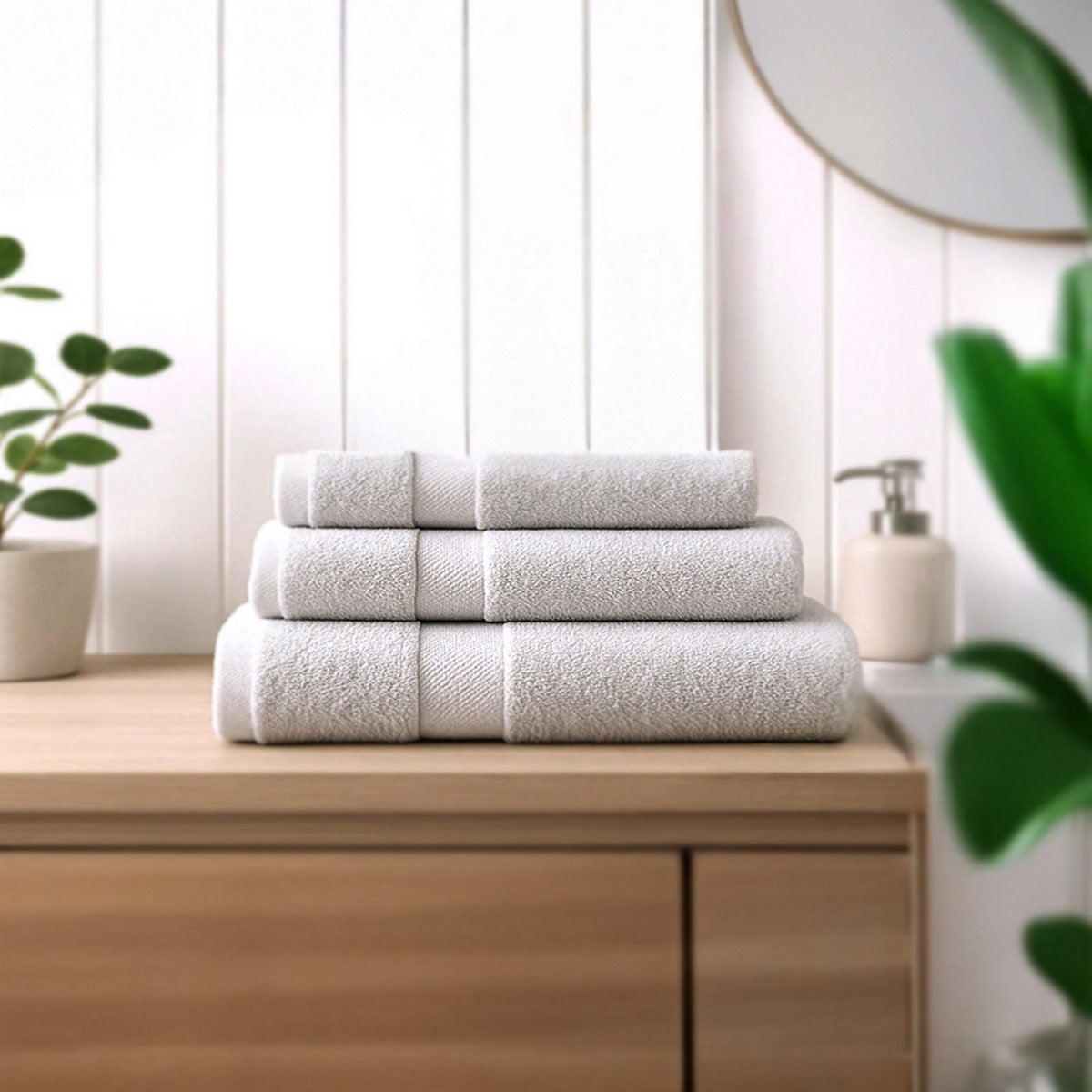 Juego de 8 toallas de baño color gris claro de 140x70 cm de 550gr/m²