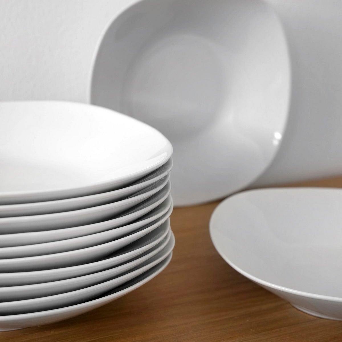 Set de 12 platos hondos cuadrados blancos de porcelana de Ø 23 cm