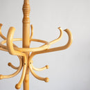 Perchero de pie de madera natural