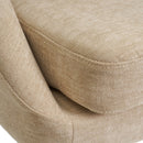 Butaca beige con brazos de chenilla y madera