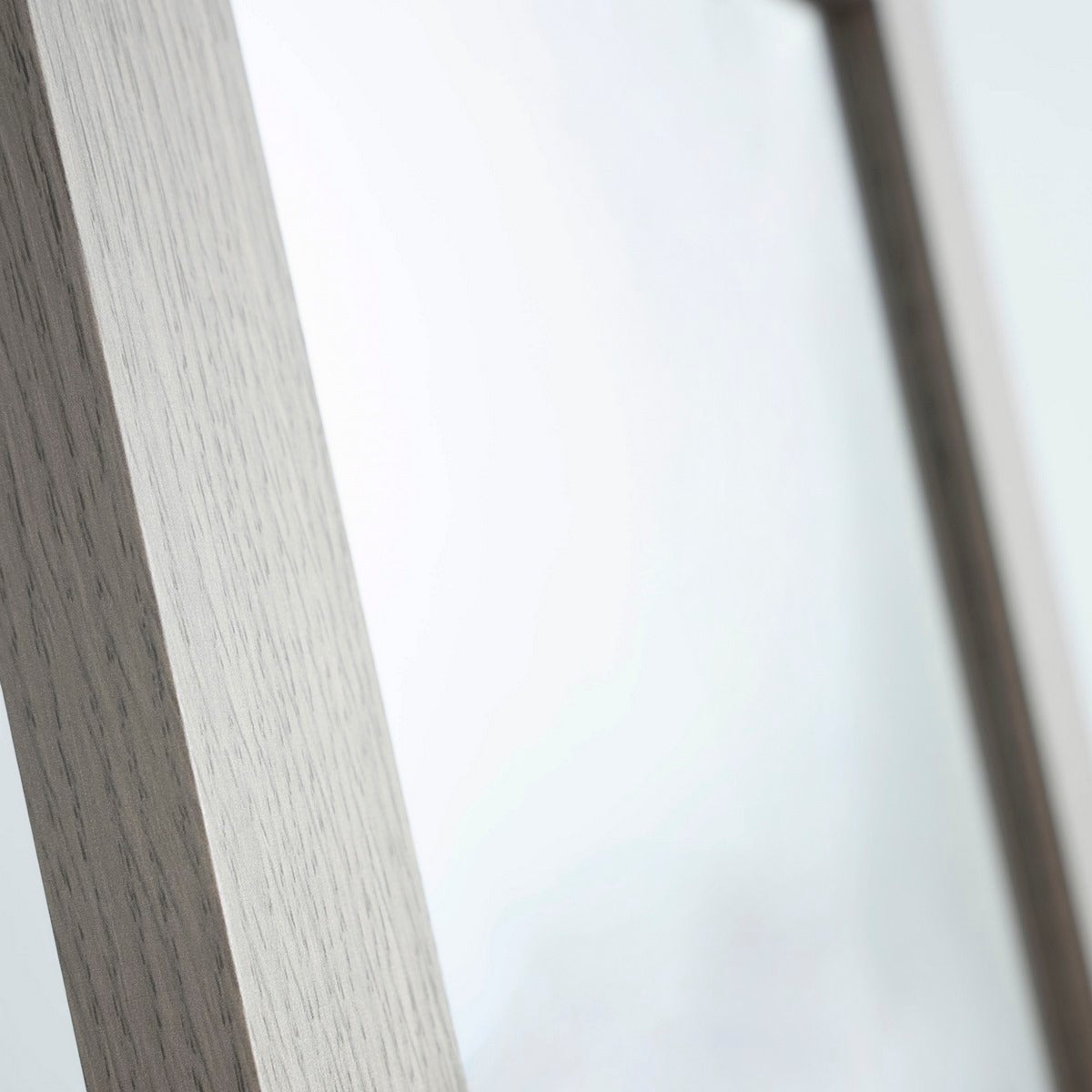 Espejo de pie de madera gris de 157cm