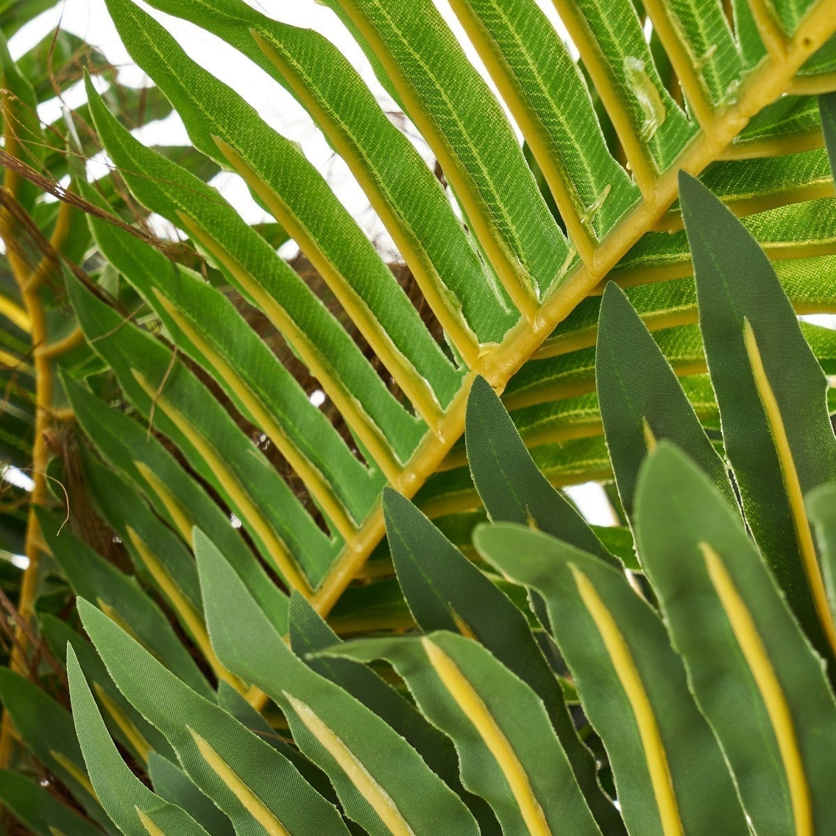 Planta artificial palmera con maceta verde de plástico PE