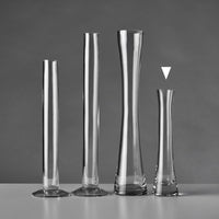 Jarrón de cristal transparente