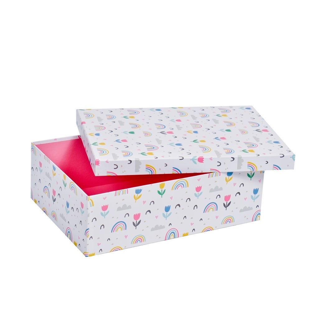 Set de 15 cajas de cartón blancas  decoradas