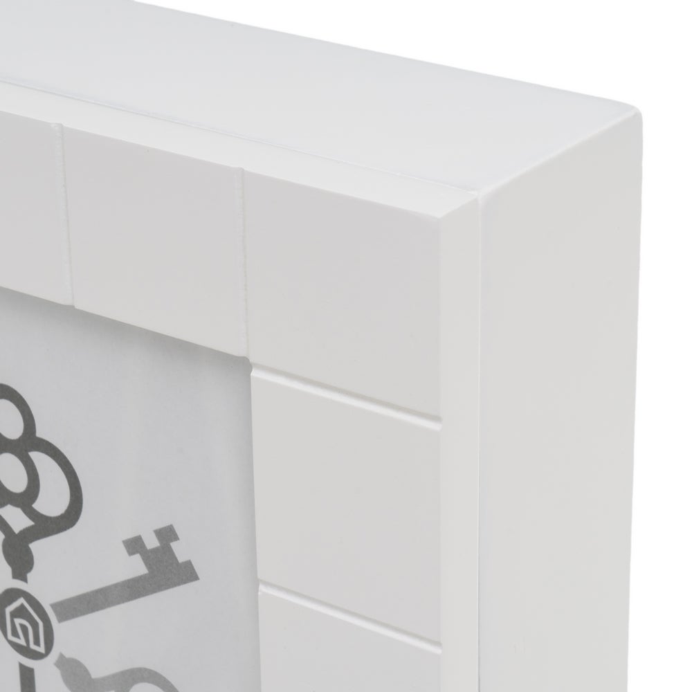 Caja de llaves de madera blanca con marco de fotos