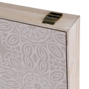 Tapa contador con geometría beige