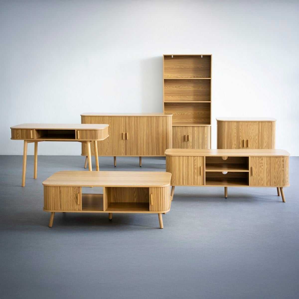 Aparador Elia de MDF color roble con 2 puertas de 80x40x80 cm