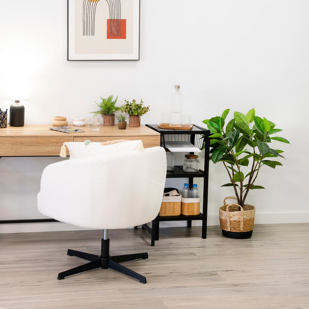 Sillón giratorio regulable en altura tapizado borreguito blanco