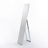 Espejo de pie plateado de 151 cm