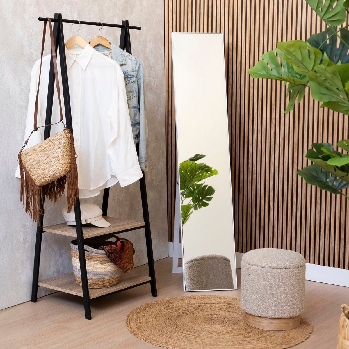 Espejo de pie vestidor blanco con pie plegable de 151 cm