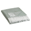 Manta verde de 130x160 cm con flecos