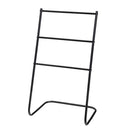 Toallero de pie negro