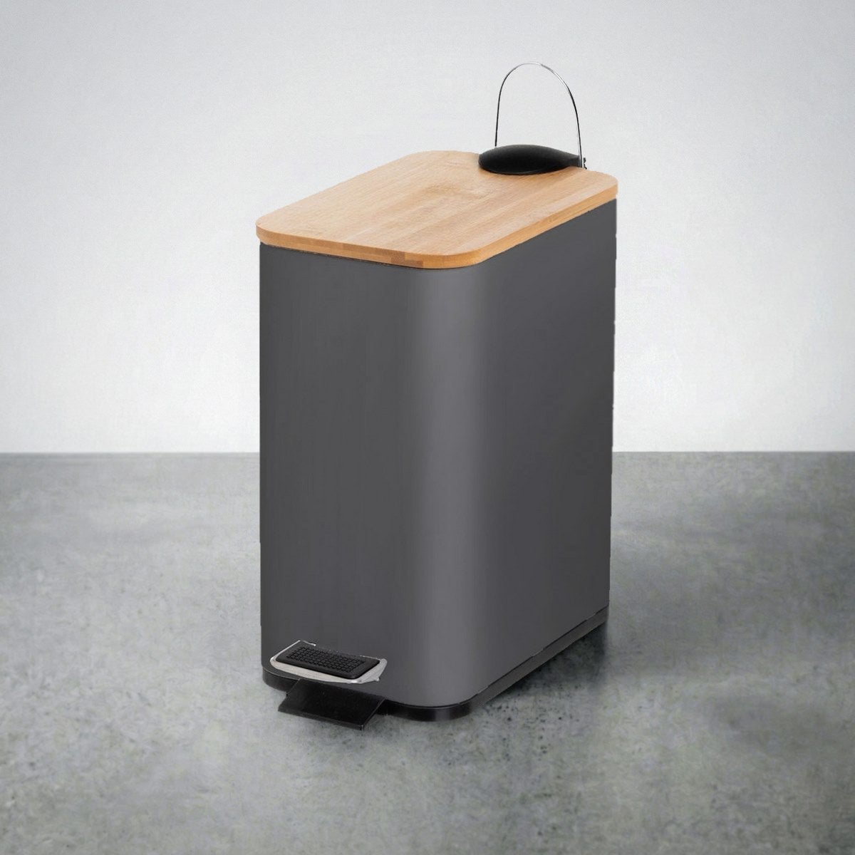Papelera de pedal rectangular gris de 5 litros con tapa de bambú