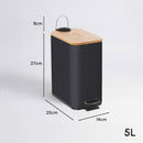 Papelera de pedal rectangular negra de 5 litros con tapa de bambú