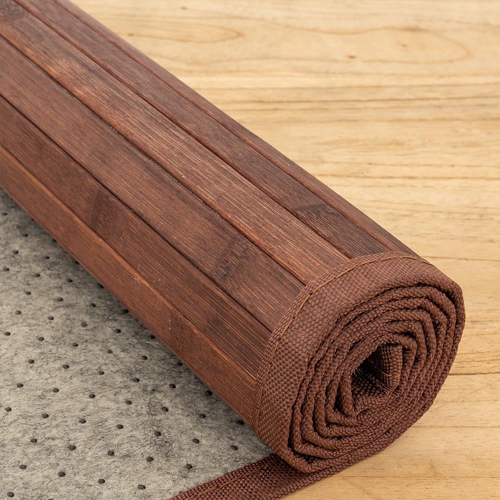 Alfombra de bambú marrón oscuro